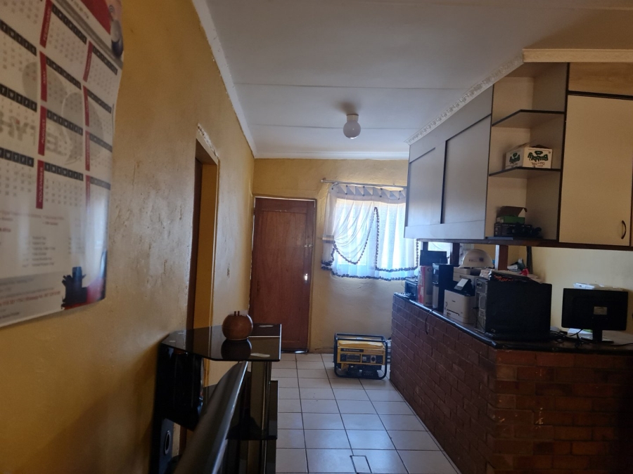 Commercial Property for Sale in Schylock A H North West